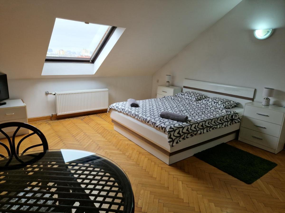 Green Wood Apartament Stara Ochota Varsavia Esterno foto